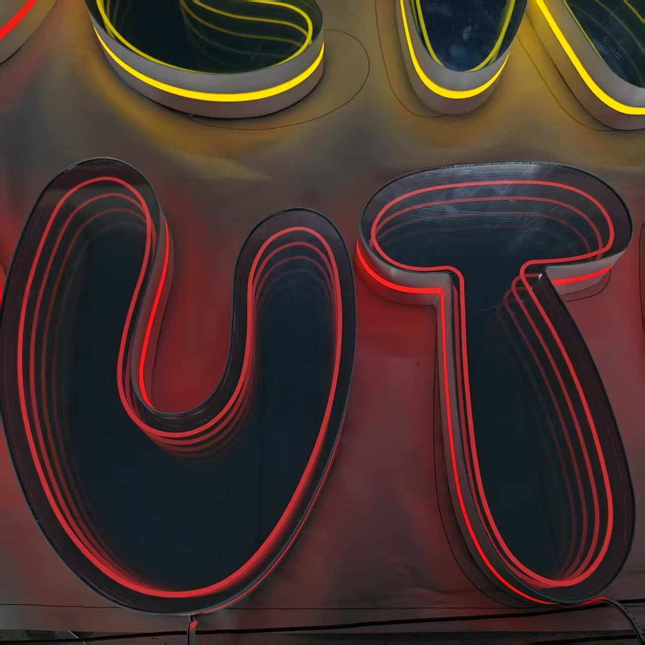 Letreiro Neon Personalizado In - Neon Sign Led Custom avaliação e preço
