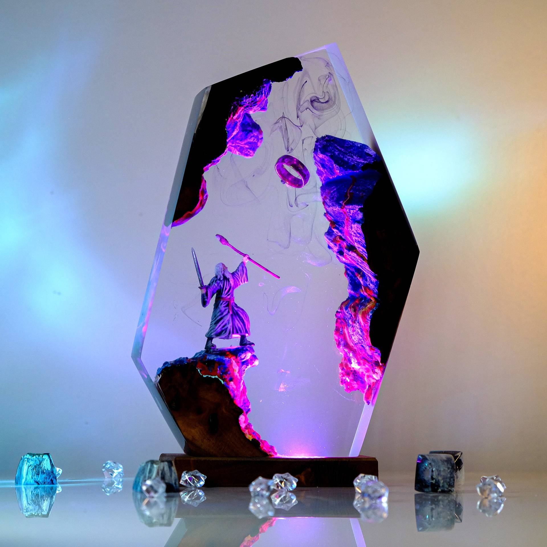 Luminária de Resina com Figura - Home Decor Resin avaliação e preço
